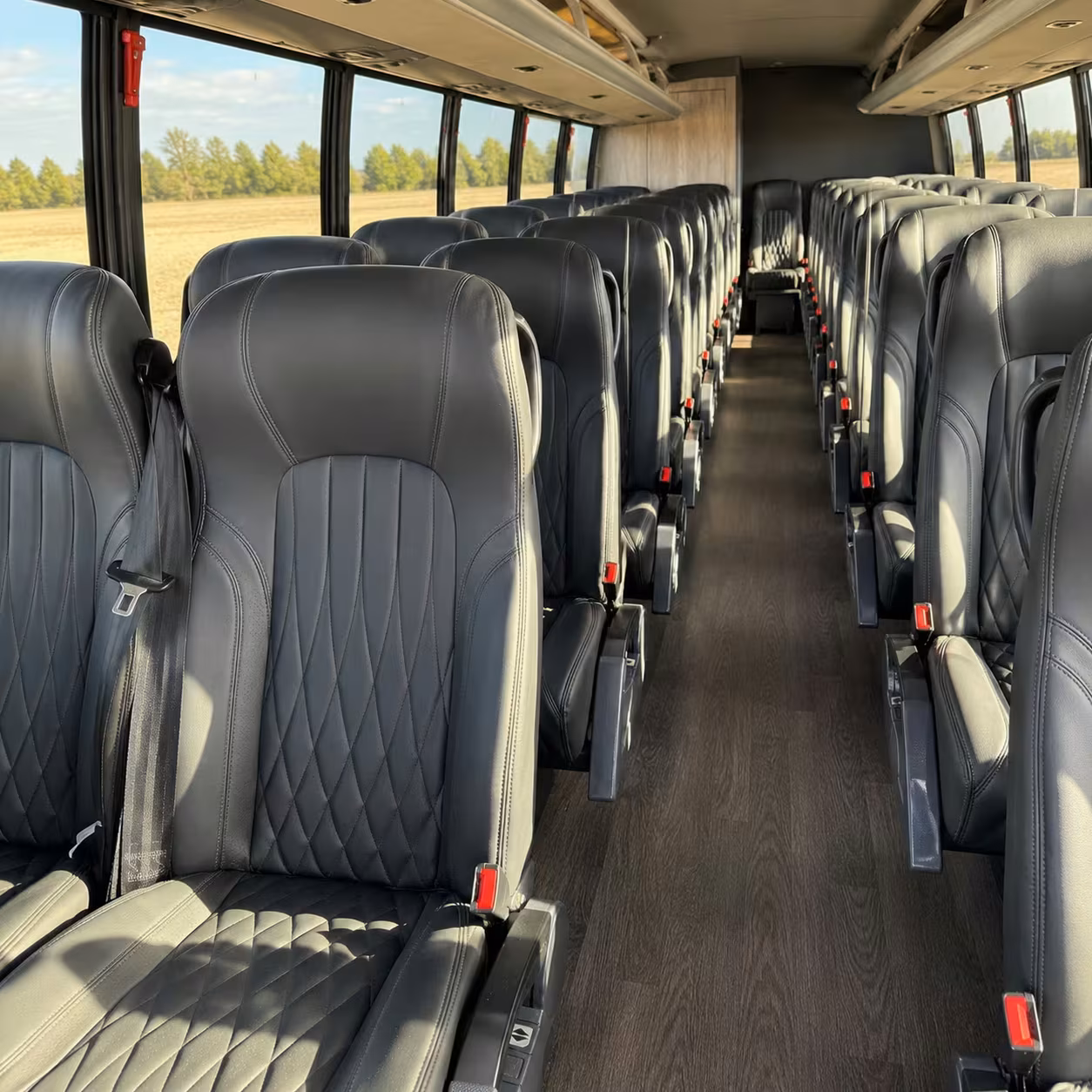 minibus rentals in lancaster for small classroom field trips